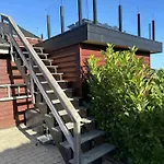 Lovely Summer House With Sea View * 奥特鲁普